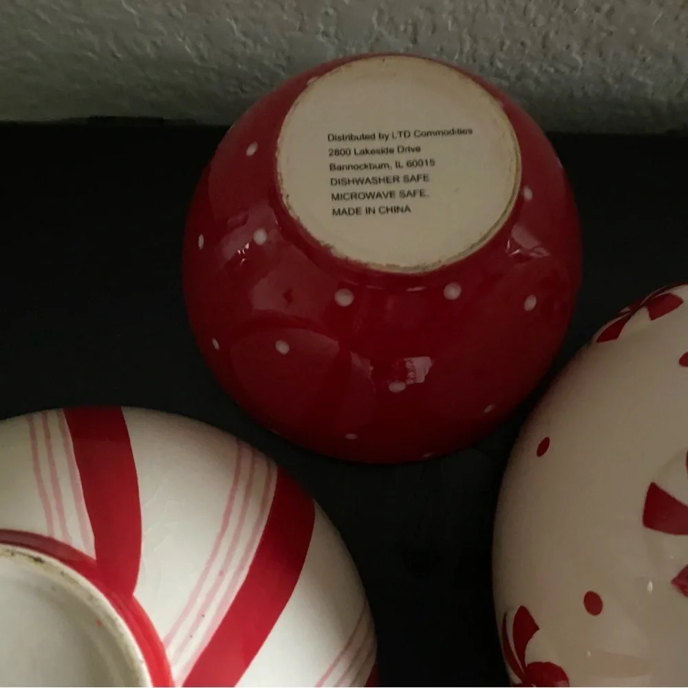 Christmas Peppermint Swirl Stripe Polka Dot Ceramic Red and White Nesting Bowls